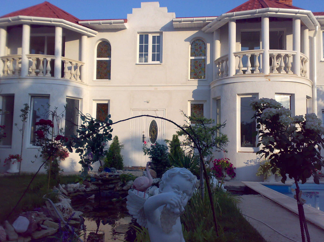 Farneliya club-hotel