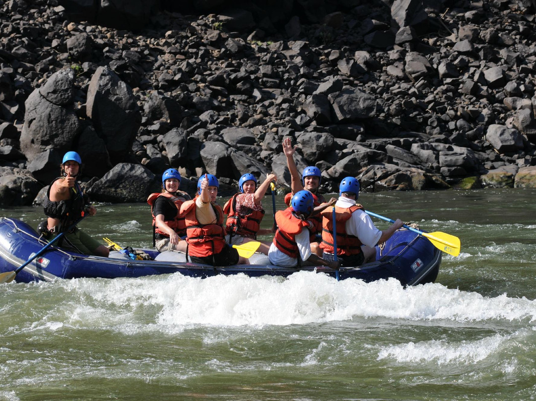 Zambezi Rafting Day Tours-李文斯顿必去景点