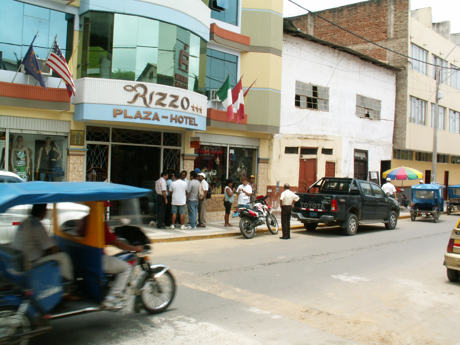 Rizzo Plaza Hotel-浴室
