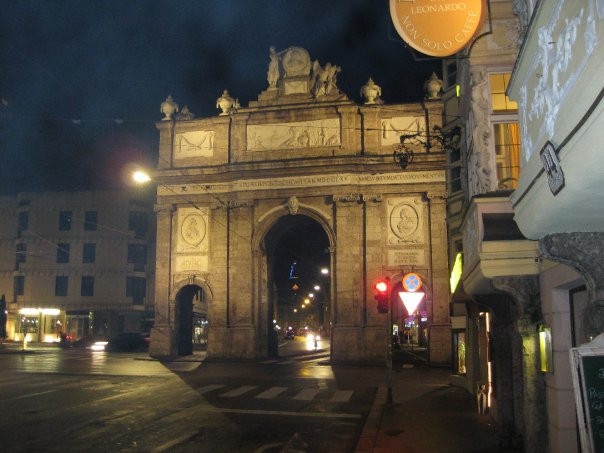 Triumphal Arch (Triumphpforte)-茵斯布鲁克必去景点