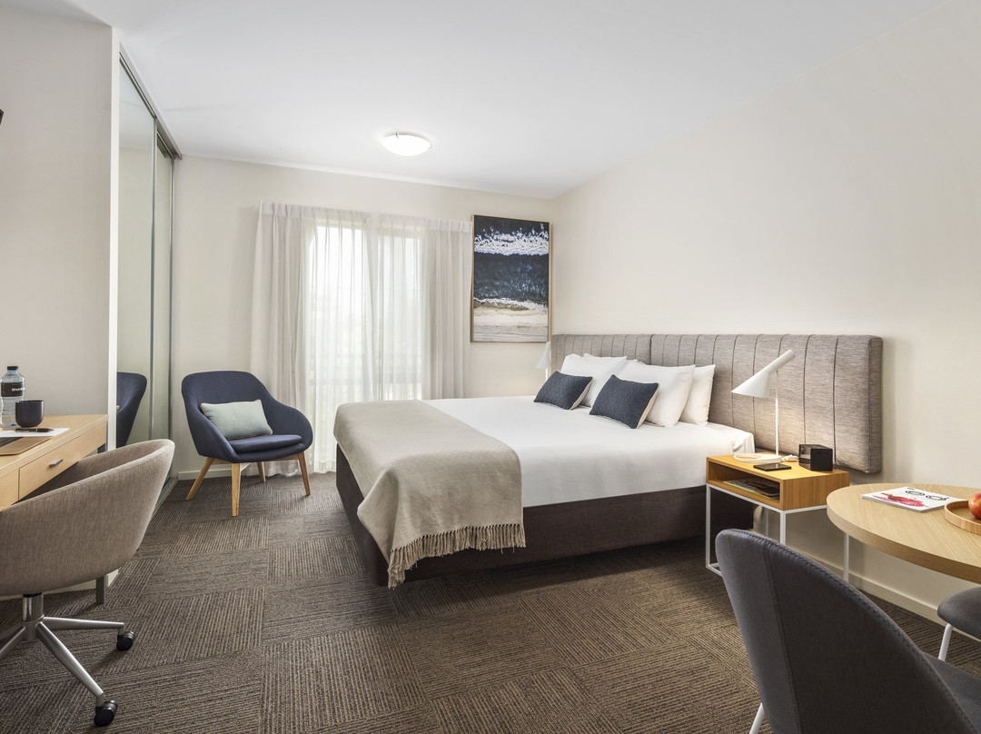 吉朗探索酒店主图