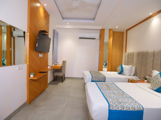 Hotel Platinum IGI Airport