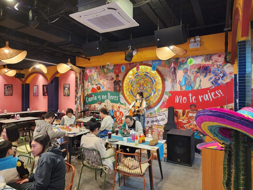 Fridas Tacos & Bar