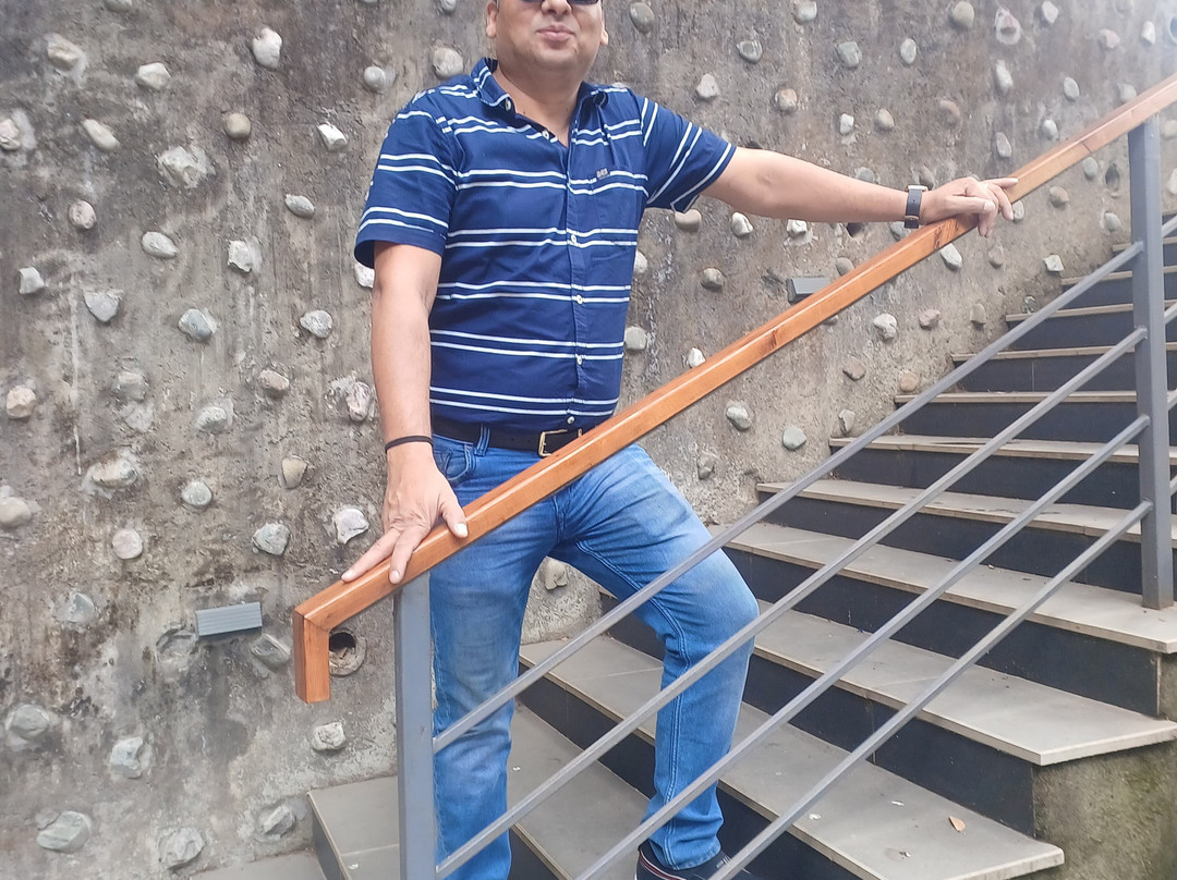 Rosefinch Sarovar Portico主图