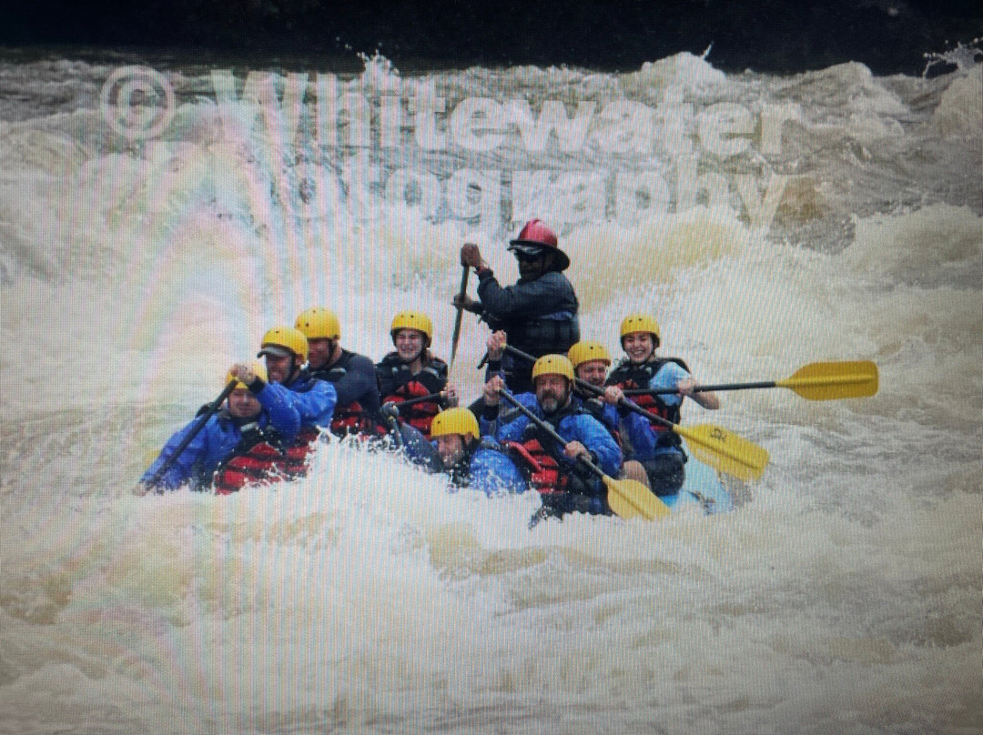 River Expeditions景点图片