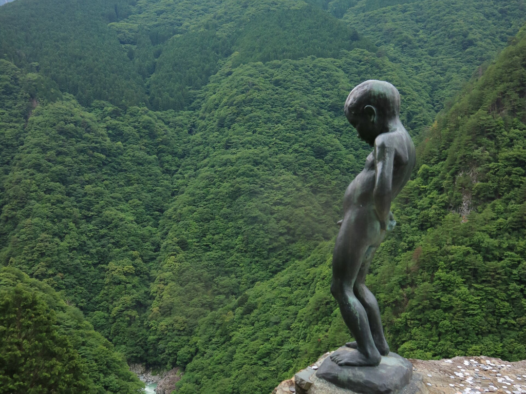 The Peeing Boy Of Iya Gorge-三好市必去景点