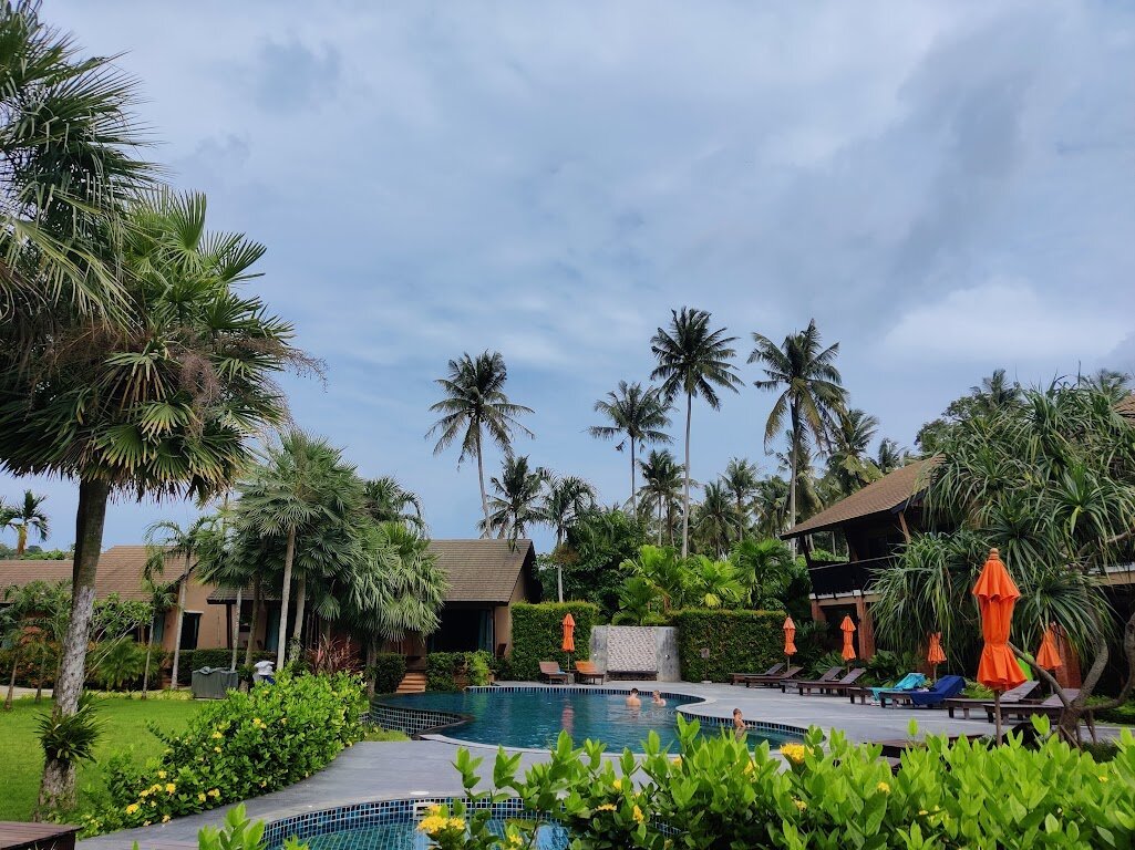 奥南山@11/1甲米-泳池