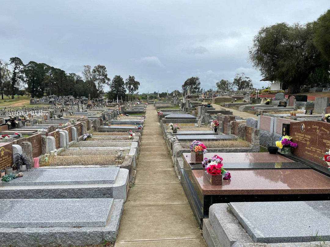 Shepparton Cemetery-谢珀顿必去景点