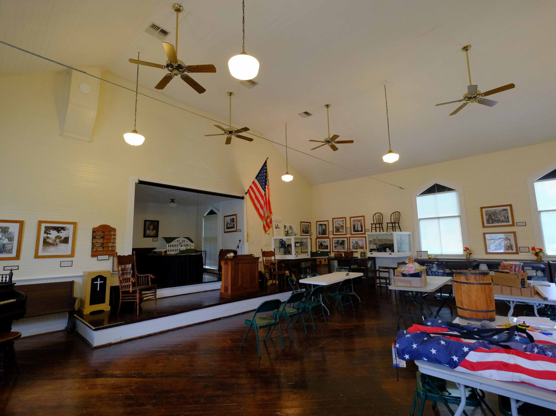 Vardy Community Historical Society - Church Museum景点图片