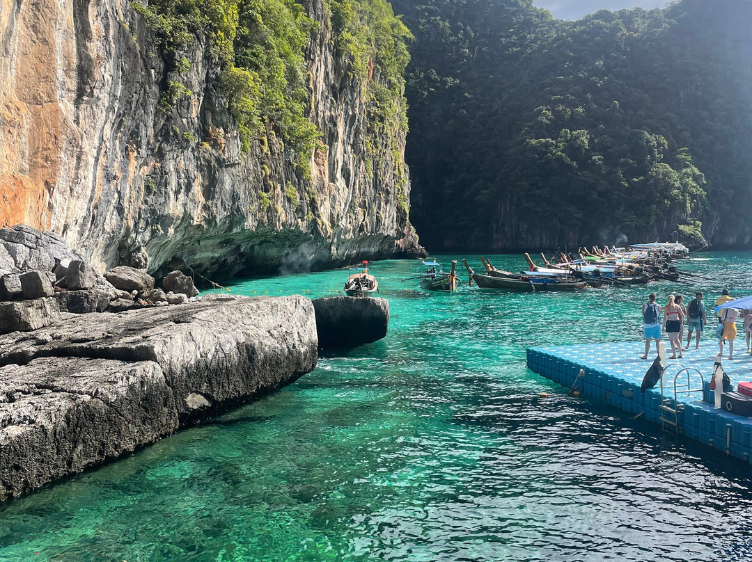 The only morning trip phi phi景点图片