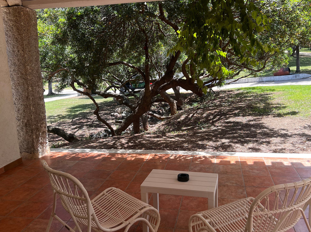 维拉斯别墅度假酒店主图