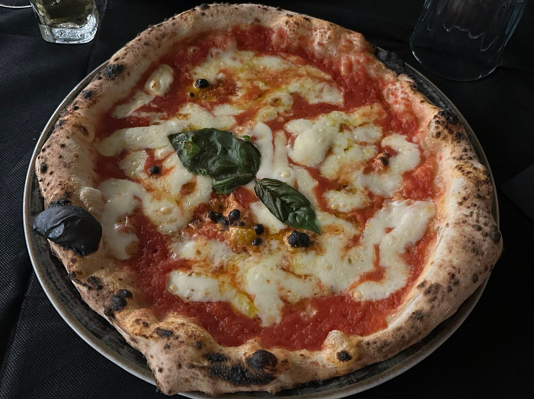 Attimo Pizzeria
