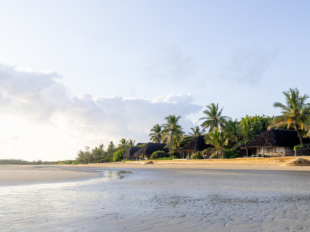 Manda Bay Hotel主图