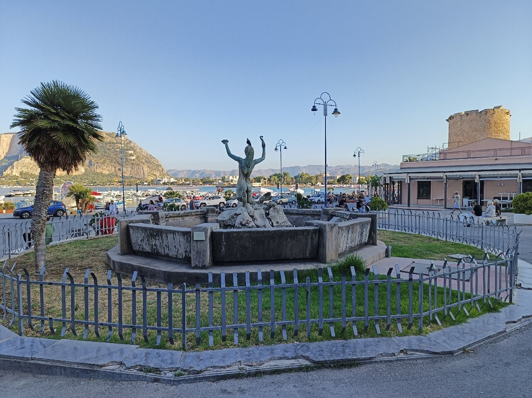Piazza Mondello-Mondello必去景点
