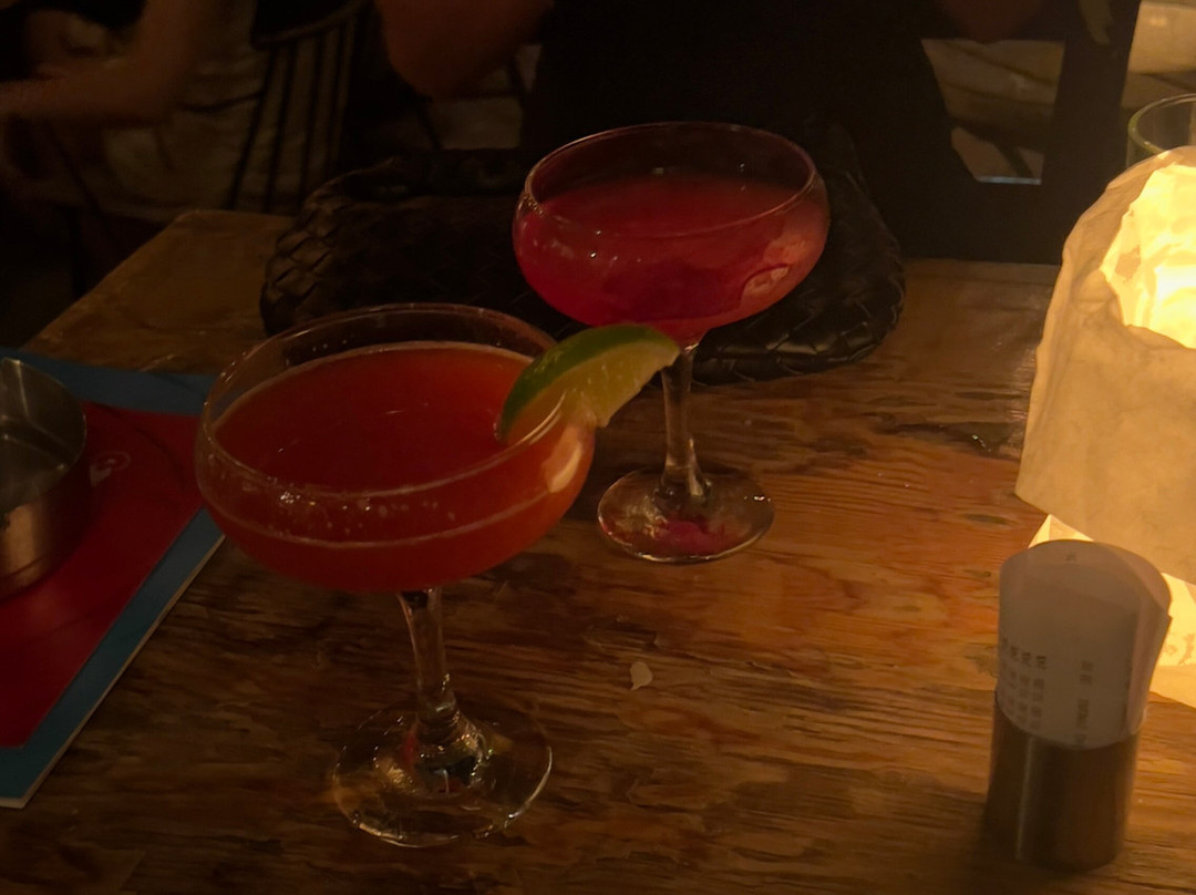 Sinagogi open air bar-干尼亚必去景点