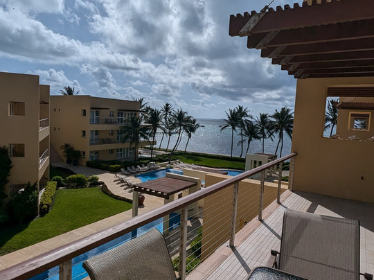 The Phoenix Resort主图