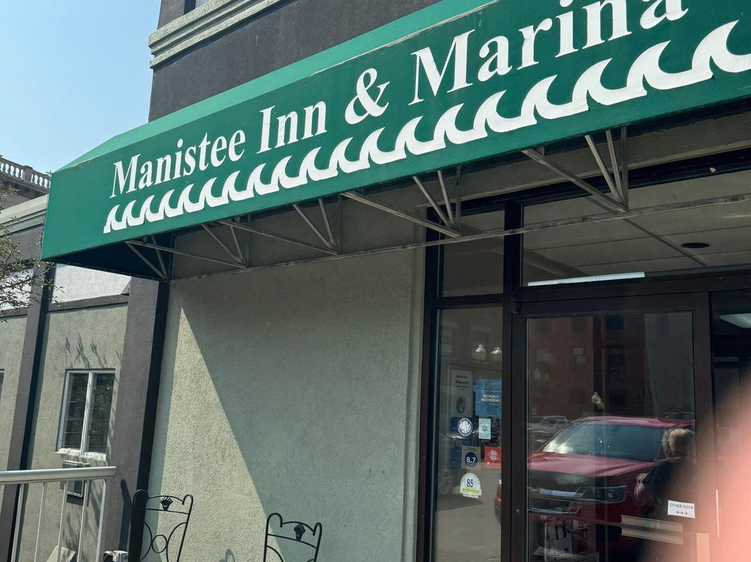 马尼斯蒂旅馆&码头主图