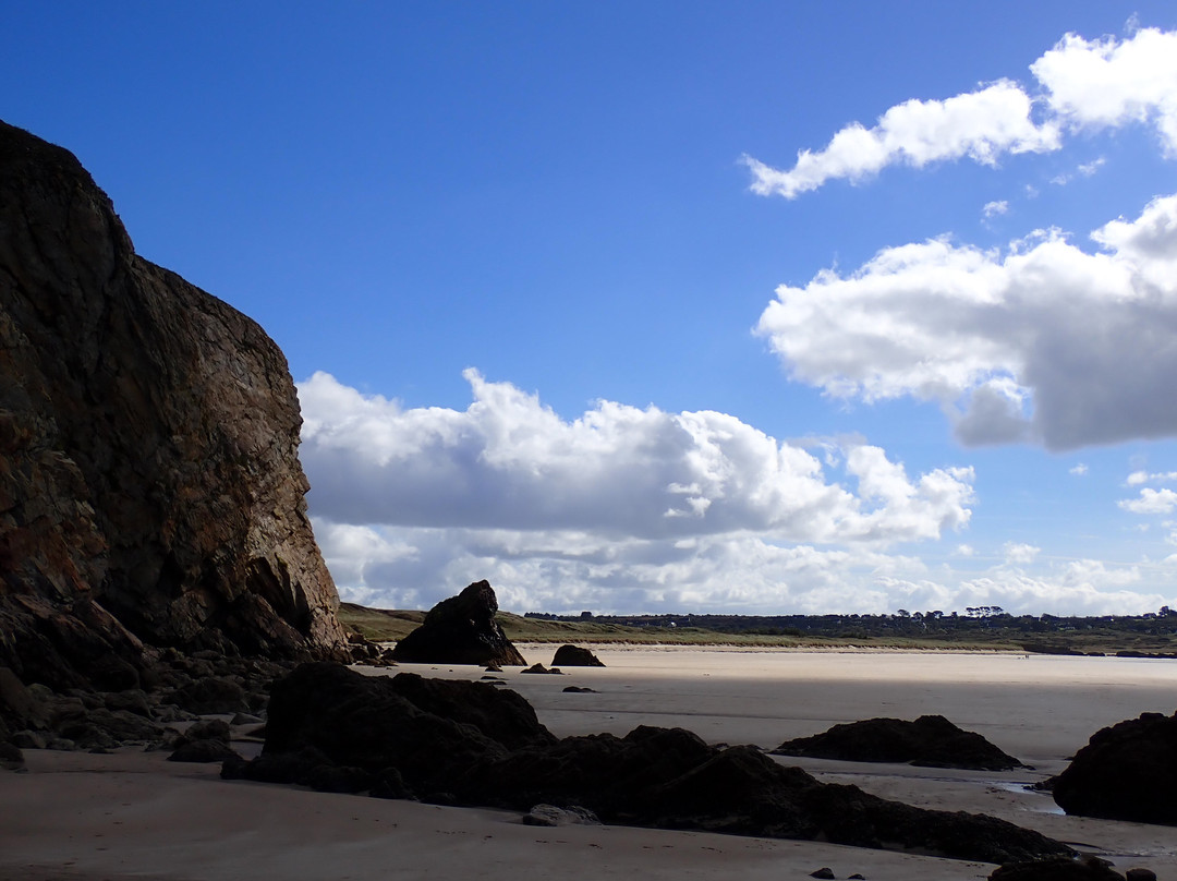 Plage De Kersiguenou-Crozon必去景点