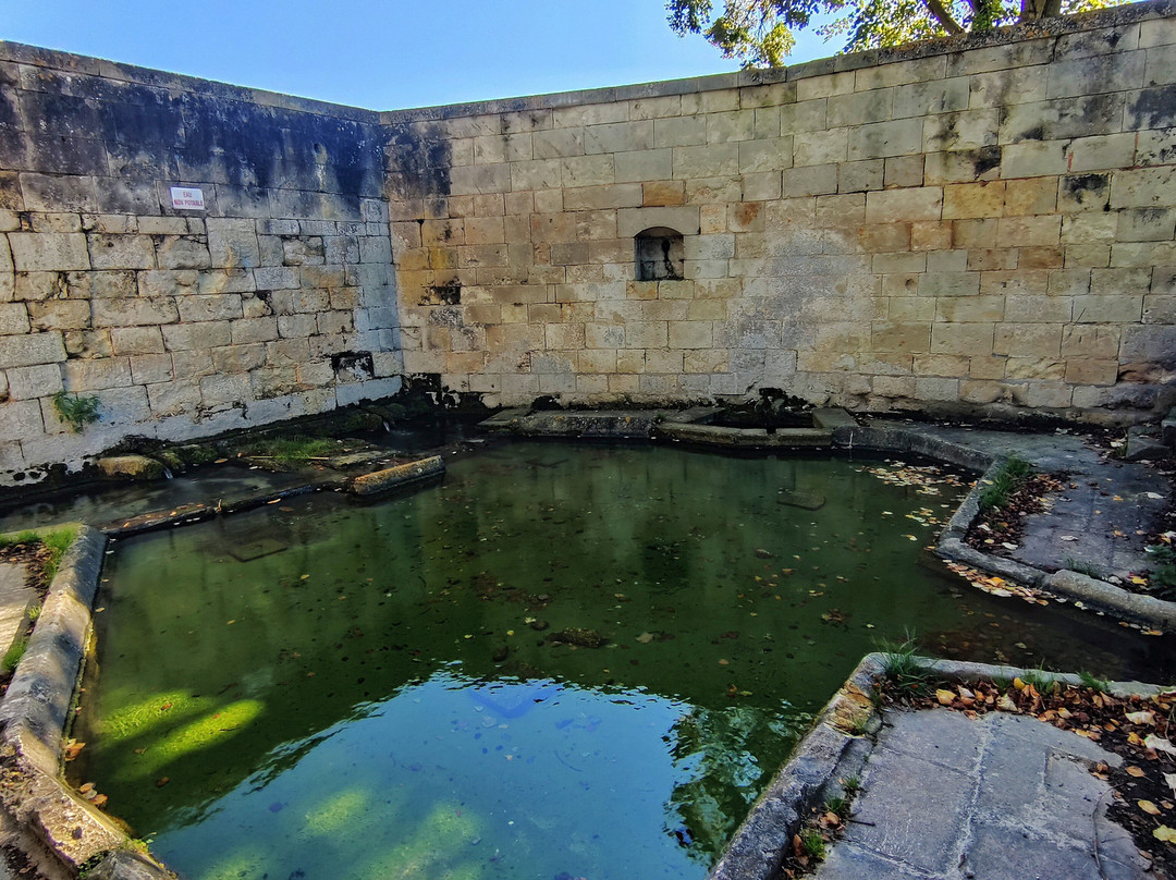 La Fontaine Aux Femmes景点图片