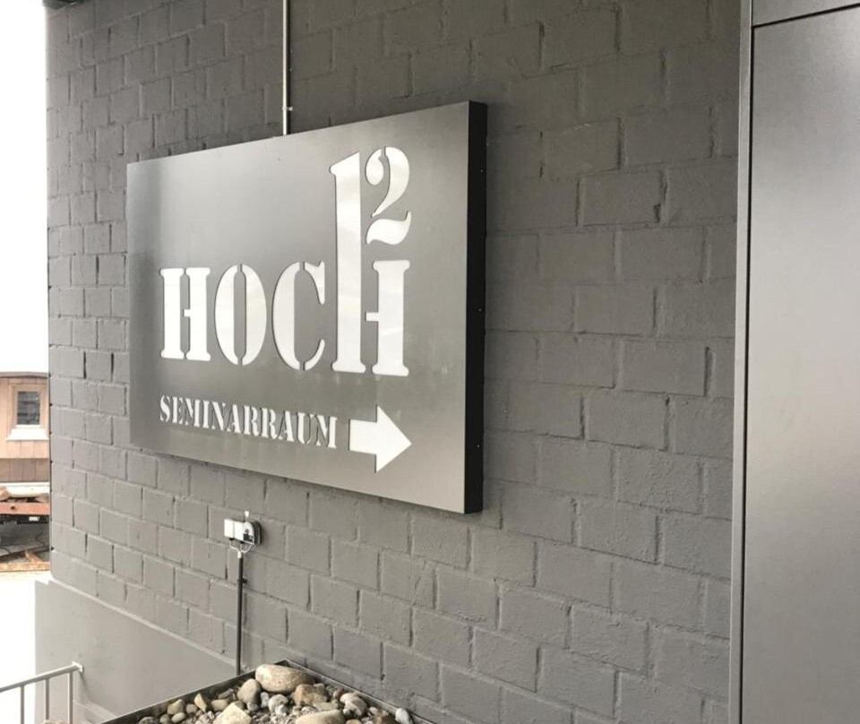 Buholz Hoch 12
