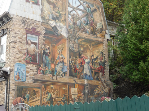 Fresque du Petit-Champlain-魁北克市必去景点