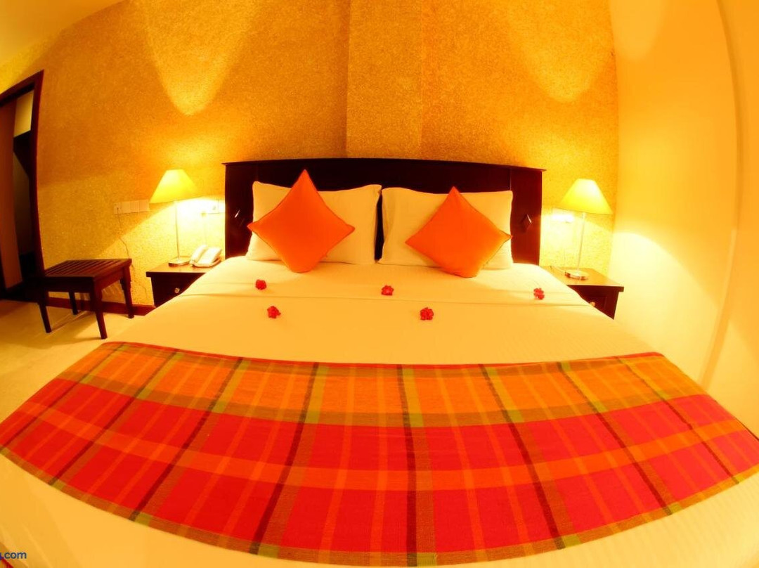 Opulent River Face Hotel