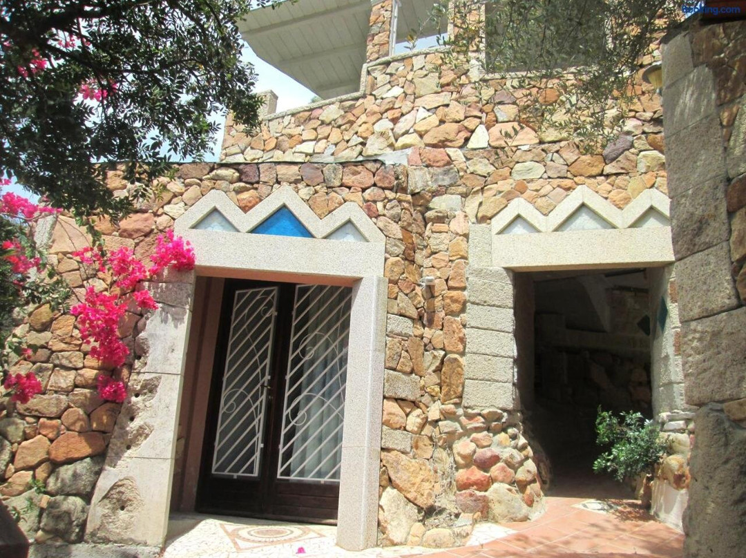 Sardinia Yellow House