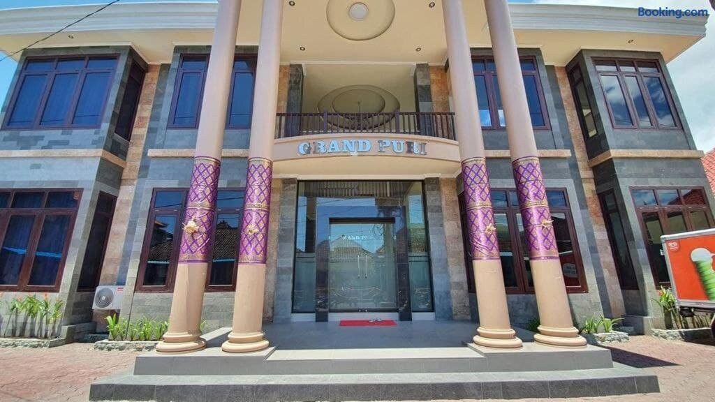 Grand Puri Hotel