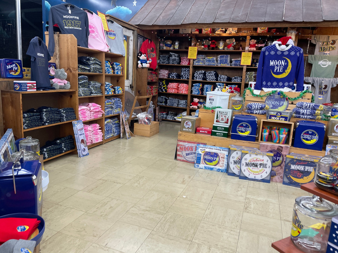 MoonPie General Store and the Original Book Warehouse-皮金福奇必去景点