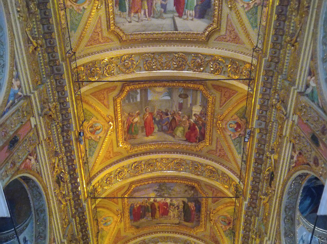 Basilica di Santo Stefano-拉瓦尼亚必去景点