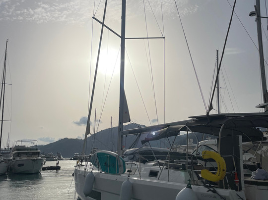 Deep Sea Yacht Charter-戈西克必去景点