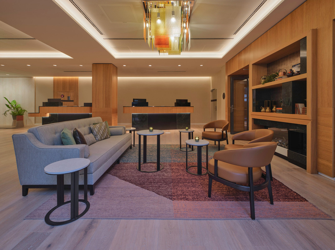 Adina Apartment Hotel Cologne主图