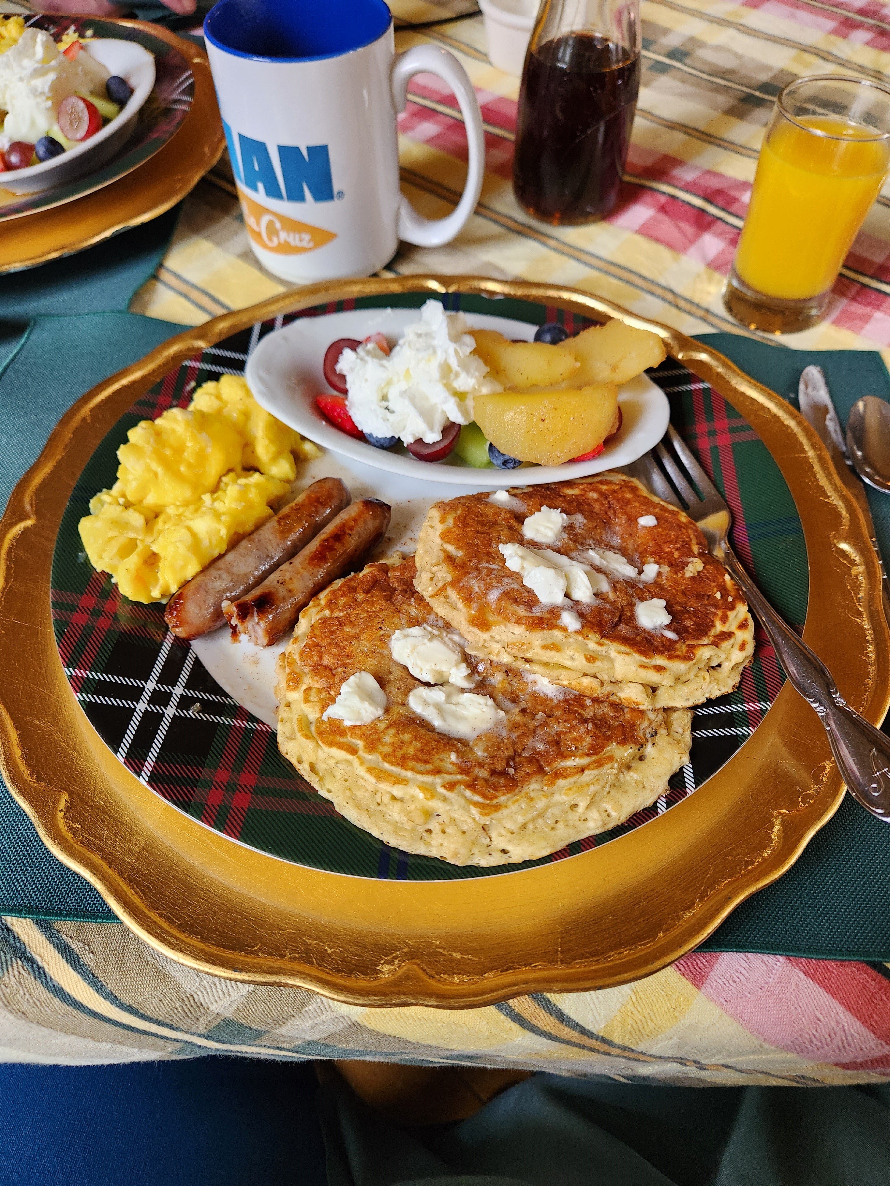 The Historic American River Inn-官方