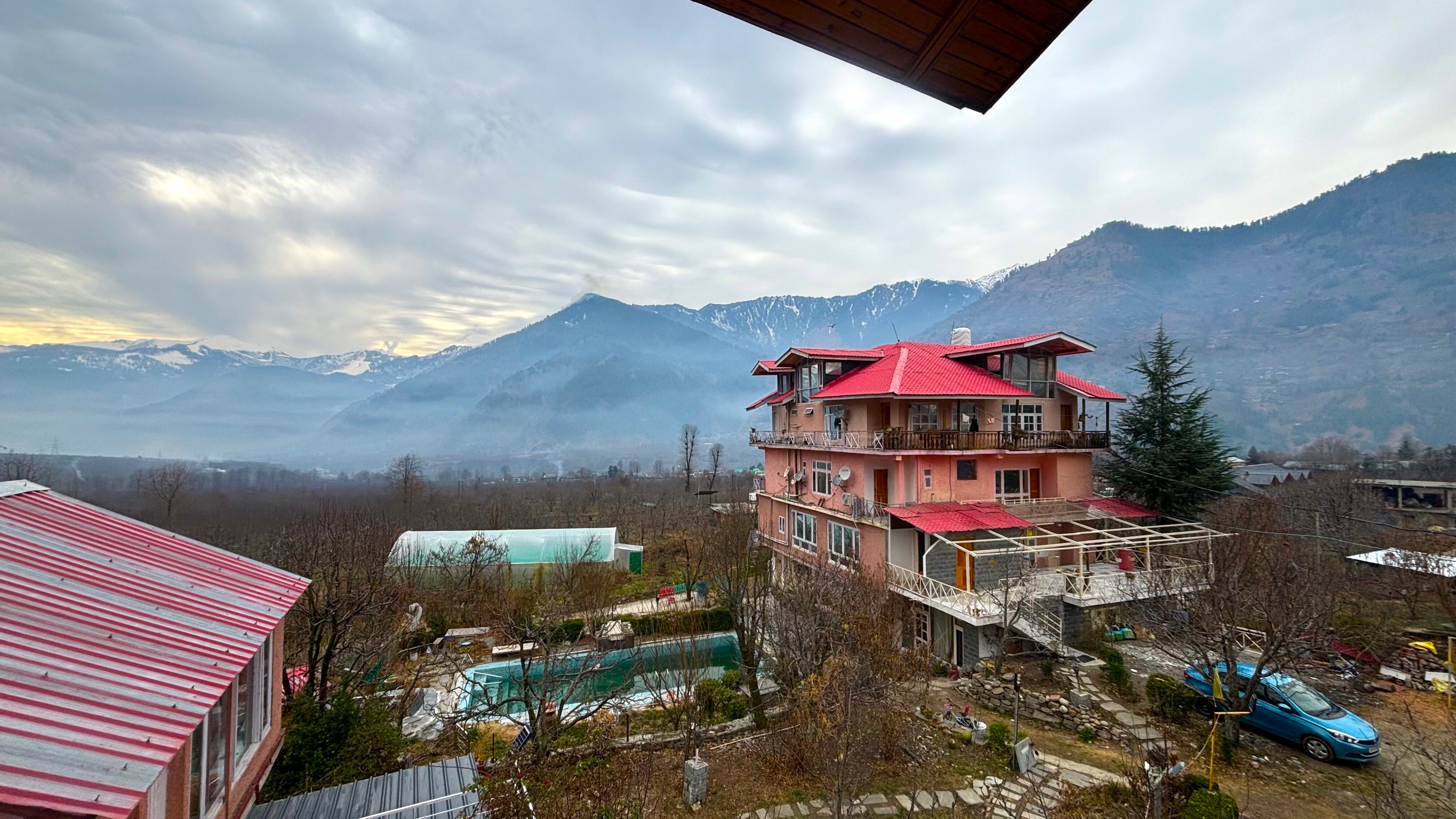 Countryside Himalayan Resort-浴室
