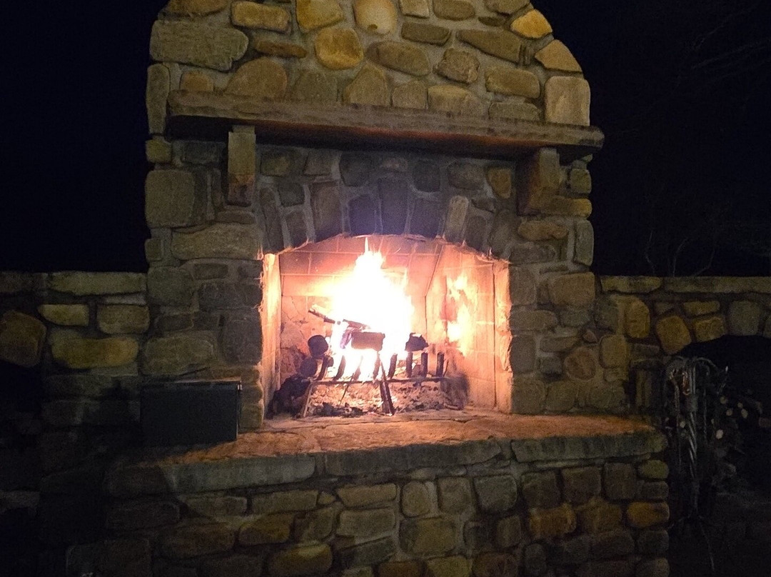 Hilltop Manor Bed & Breakfast主图