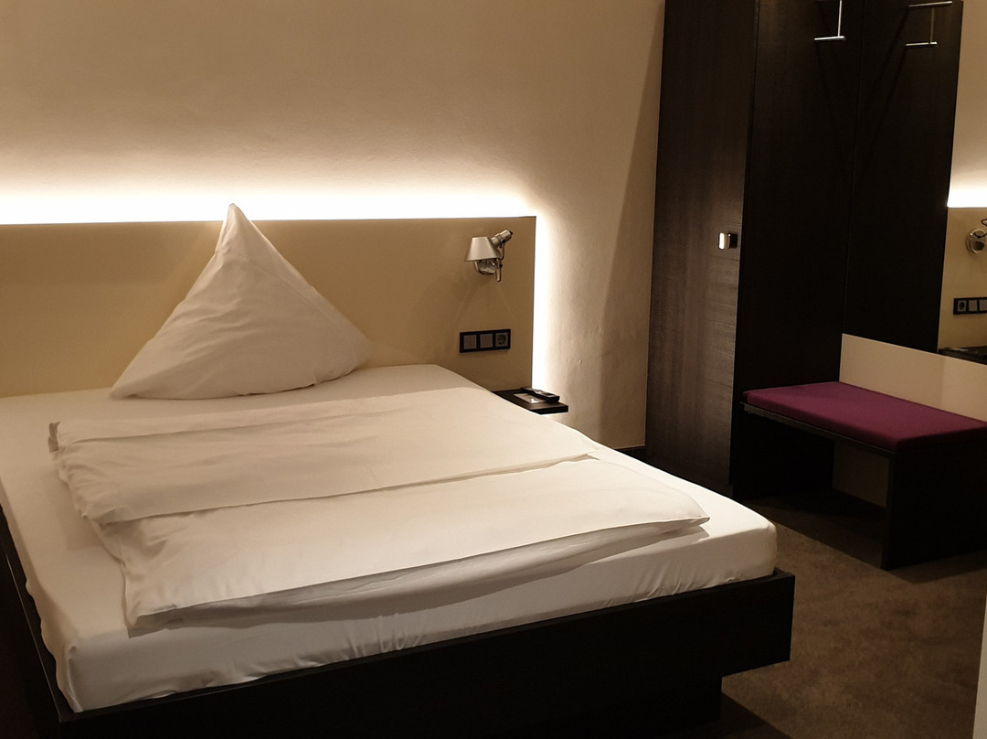 Altbach酒店住宿-Hotel Am Berg Esslingen