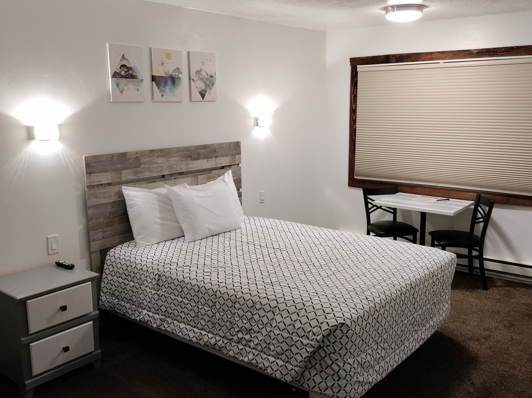 High Desert Inn主图