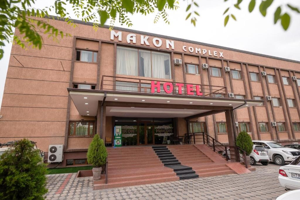 Hotel Makon Complex