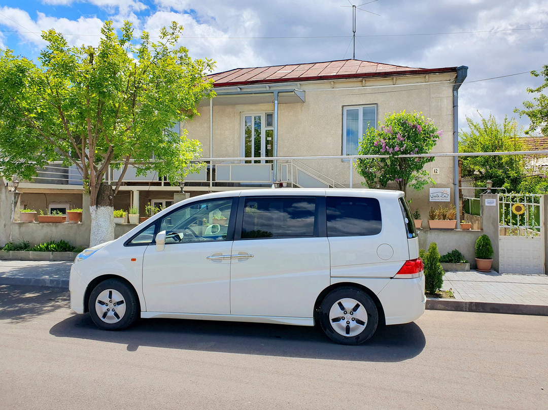 Sunhome Stepanavan Guest House主图