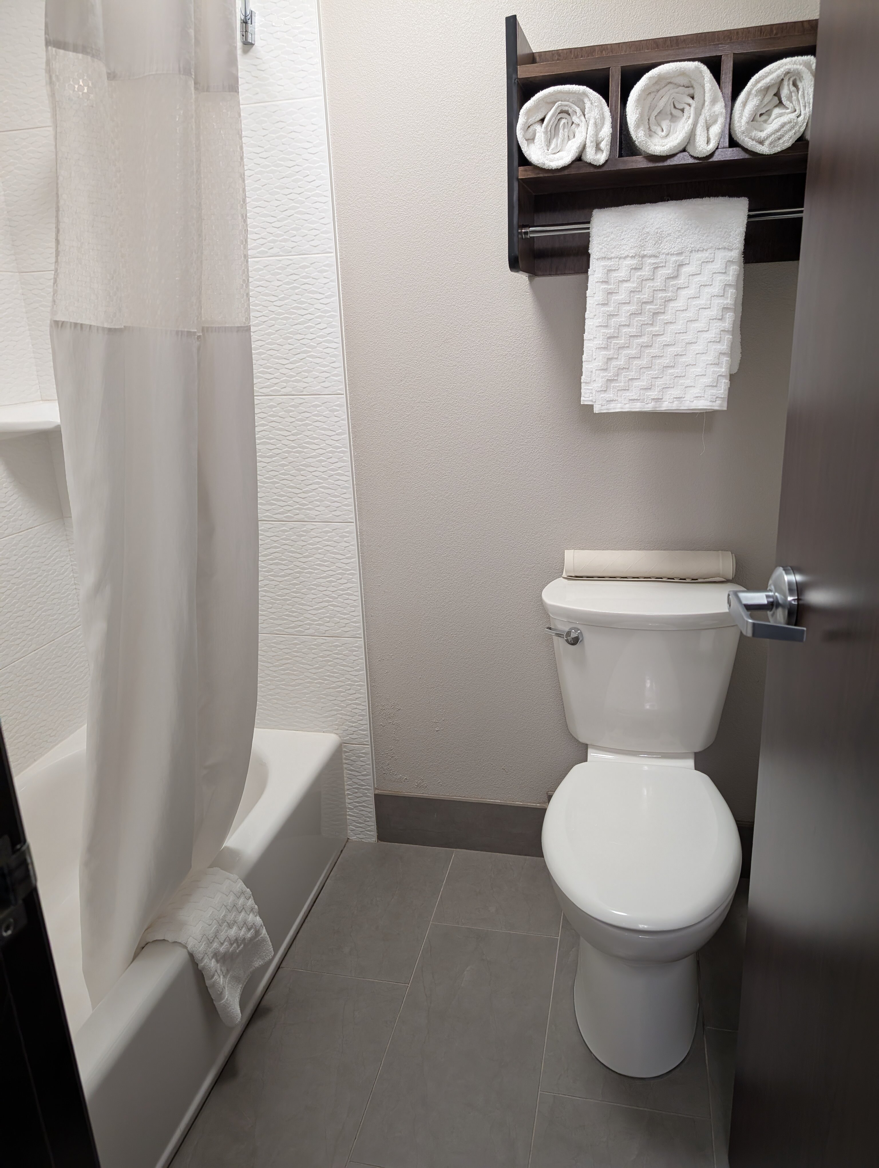 Best Western Plus Spokane North-浴室