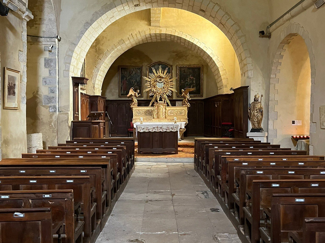 Eglise Saint Denis-Seguret必去景点