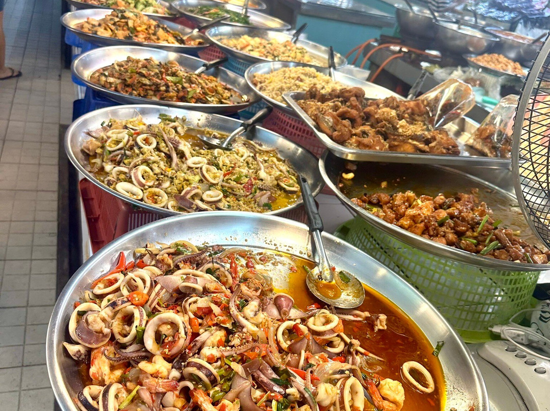 美食市场-Chang Phueak必去景点