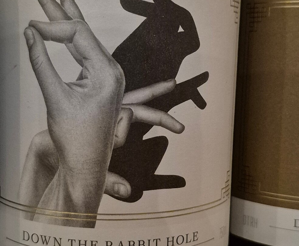 Down The Rabbit Hole Wines - Cellar Door & Restaurant-麦克拉伦谷必去景点