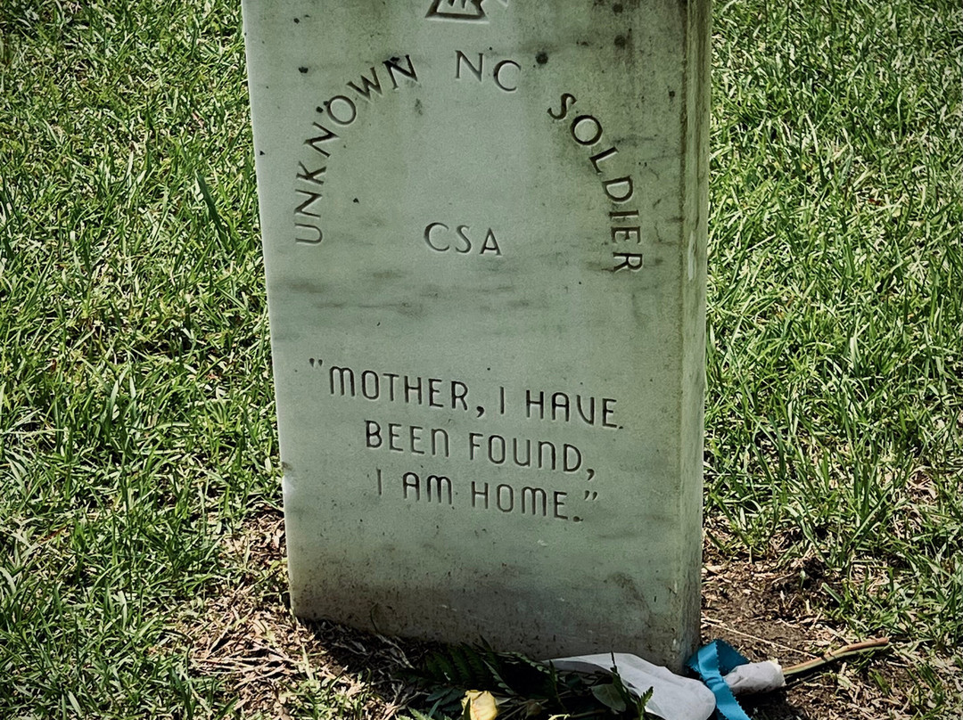 Historic Oakwood Cemetery景点图片