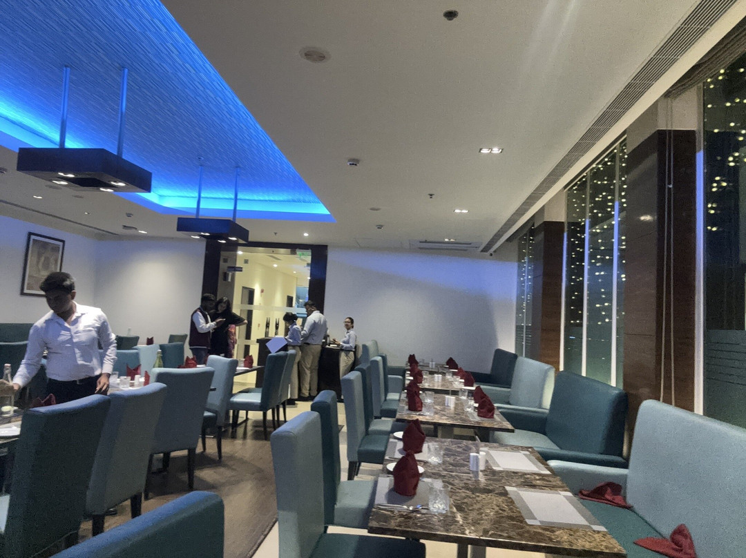 米德拉瓦多达勒酒店主图