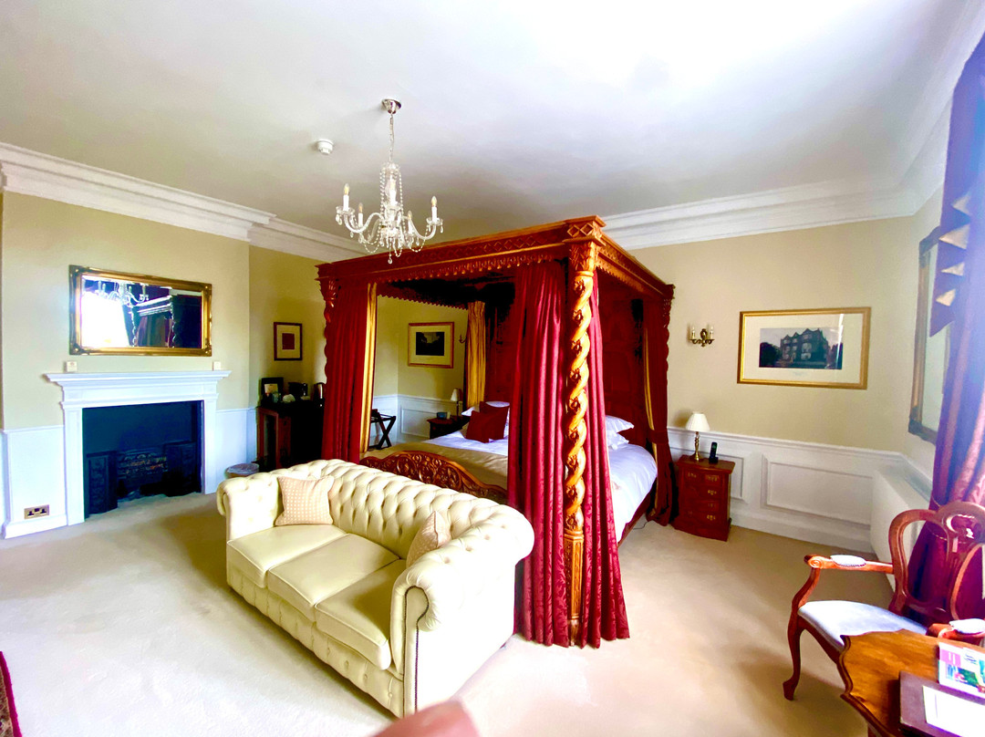 Goldsborough Hall主图