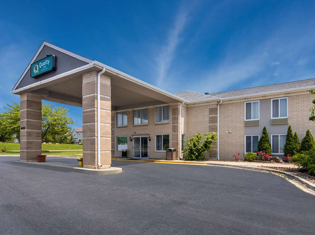 Quality Inn Aurora - Naperville Area