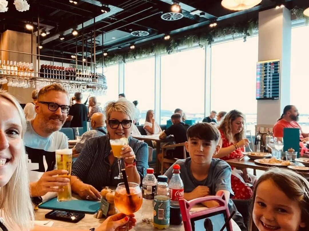 San Carlo - Manchester Airport T2