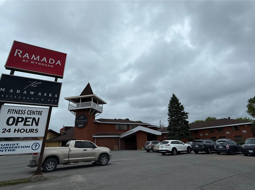 Ramada By Wyndham Arnprior