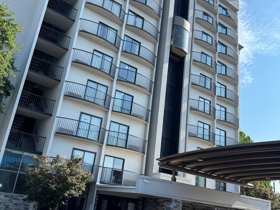 亚特兰大机场东贝斯特韦斯特优质酒店主图